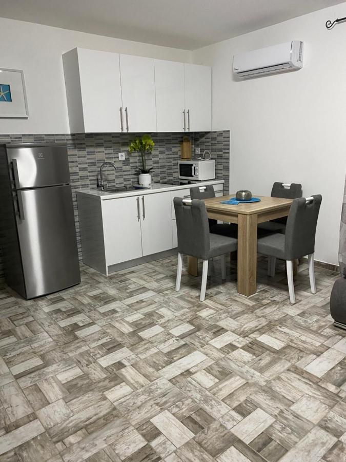 Apartment Tina 罗戈兹尼察 外观 照片